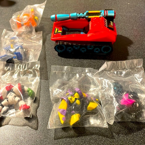 Micro Machines Zbots : Tunderizer - Picture 1 of 10